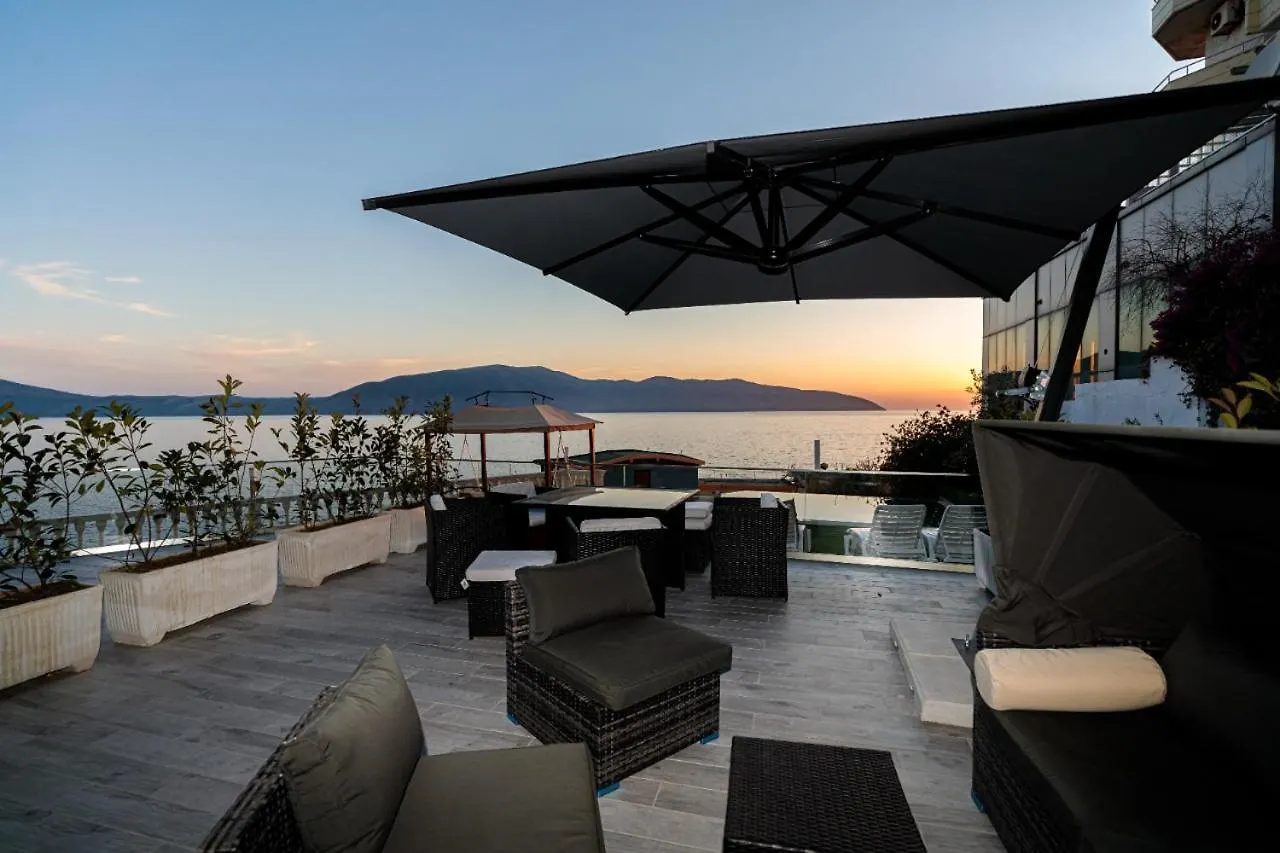 Hakuna Matata Residence & Apartments Влёра