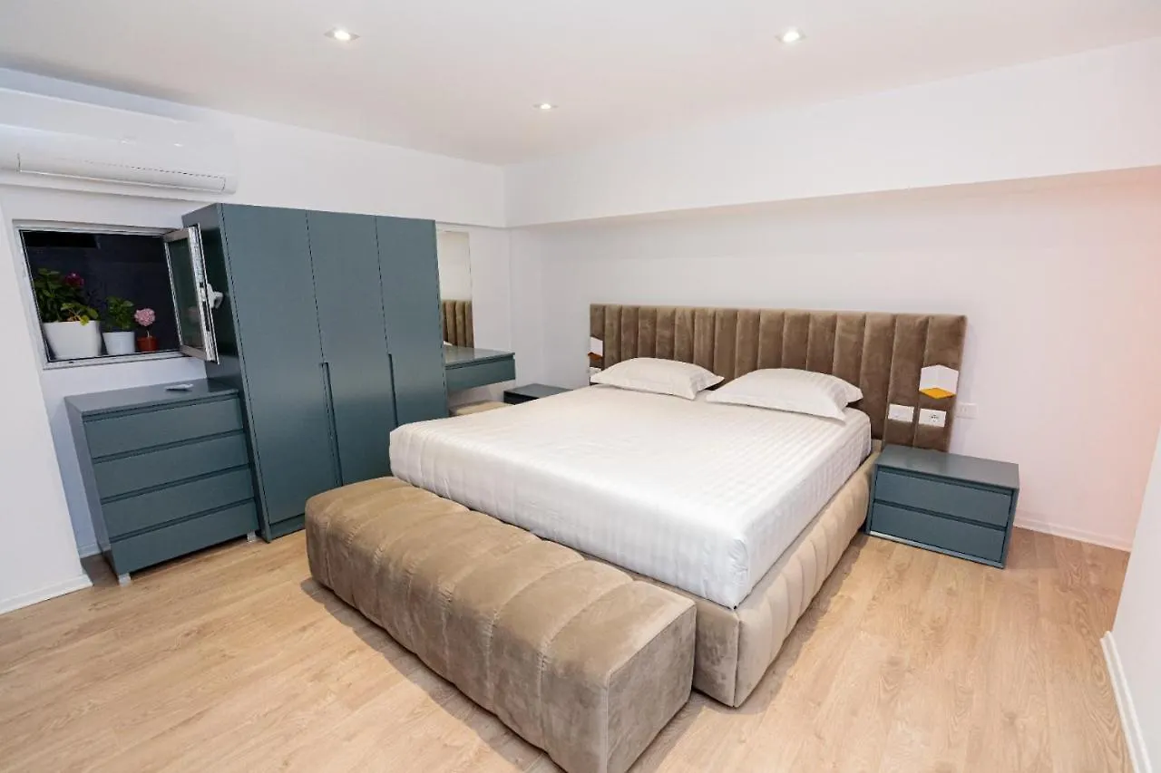 Hakuna Matata Residence & Apartments Влёра